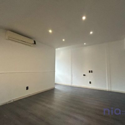 Casa com 194m², 4 quartos (sendo 3 suítes), 2 garagens, no bairro Bom Abrigo em Florianópolis