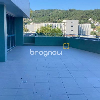 Studio com 83m², 1 quarto, 1 garagem, no bairro Itacorubi em Florianópolis
