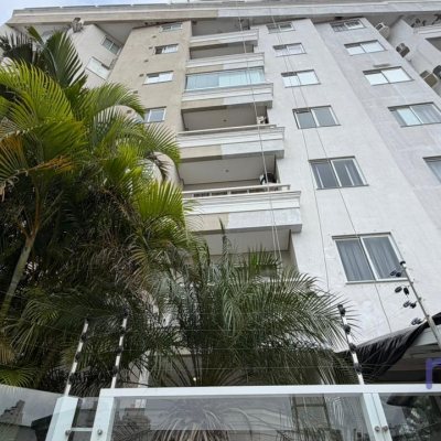 Apartamento com 63m², 2 quartos, 1 garagem, no bairro Kobrasol em São José
