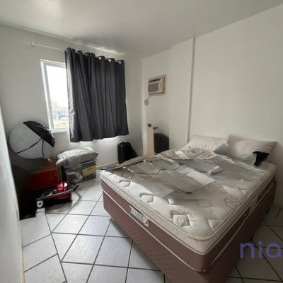 Apartamento com 63m², 2 quartos, 1 garagem, no bairro Kobrasol em São José