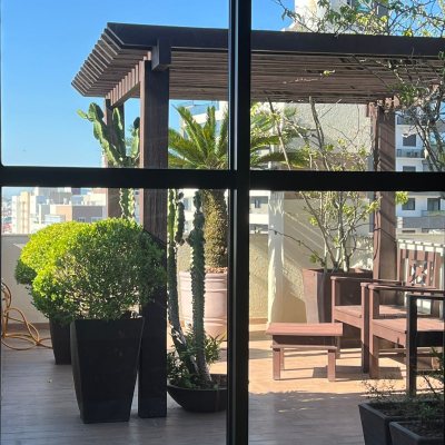 Cobertura com 400m², 3 quartos (sendo 3 suítes), 4 garagens, no bairro Nossa Senhora do Rosário em São José