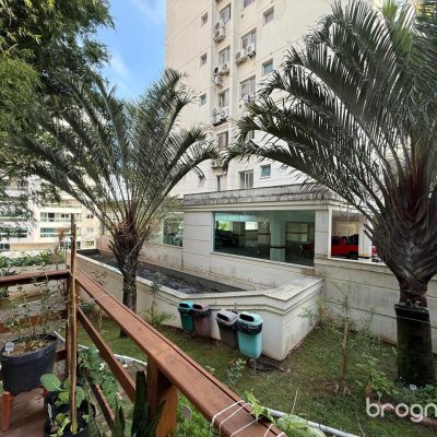 Apartamento com 77m², 2 quartos (sendo 1 suíte), 1 garagem, no bairro Itacorubi em Florianópolis