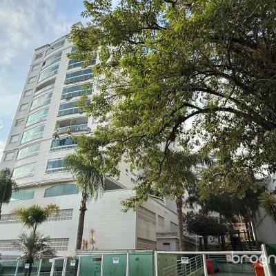 Apartamento com 77m², 2 quartos (sendo 1 suíte), 1 garagem, no bairro Itacorubi em Florianópolis
