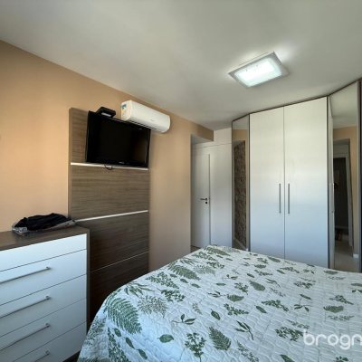 Apartamento com 77m², 2 quartos (sendo 1 suíte), 1 garagem, no bairro Itacorubi em Florianópolis