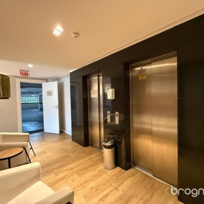 Apartamento com 77m², 2 quartos (sendo 1 suíte), 1 garagem, no bairro Itacorubi em Florianópolis