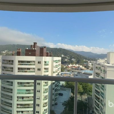 Apartamento com 77m², 2 quartos (sendo 1 suíte), 1 garagem, no bairro Itacorubi em Florianópolis