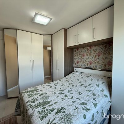 Apartamento com 77m², 2 quartos (sendo 1 suíte), 1 garagem, no bairro Itacorubi em Florianópolis