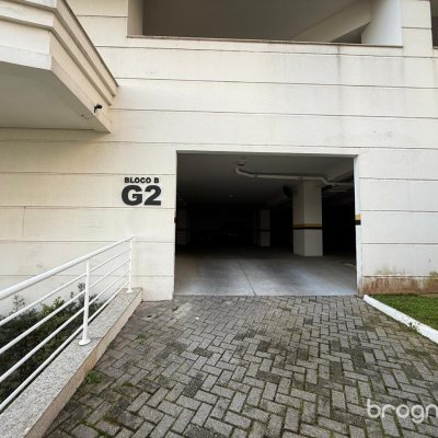 Apartamento com 77m², 2 quartos (sendo 1 suíte), 1 garagem, no bairro Itacorubi em Florianópolis