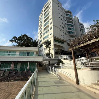 Apartamento com 77m², 2 quartos (sendo 1 suíte), 1 garagem, no bairro Itacorubi em Florianópolis