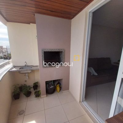 Apartamento com 73m², 2 quartos (sendo 1 suíte), 1 garagem, no bairro Carianos em Florianópolis