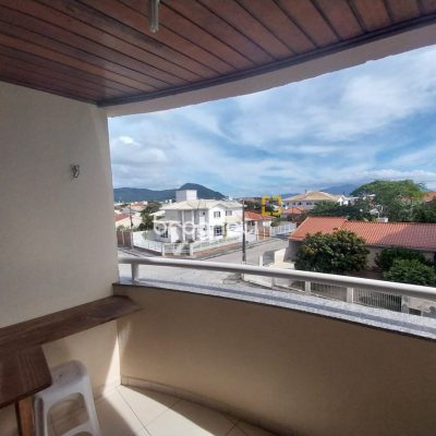 Apartamento com 73m², 2 quartos (sendo 1 suíte), 1 garagem, no bairro Carianos em Florianópolis