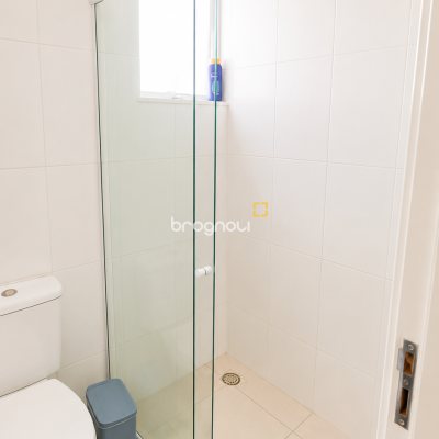 Apartamento com 73m², 2 quartos (sendo 1 suíte), 1 garagem, no bairro Carianos em Florianópolis