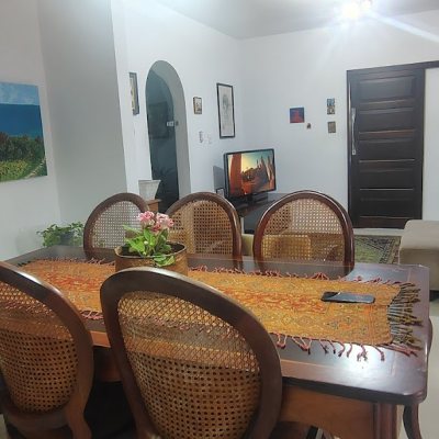 Casa com 218m², 3 quartos (sendo 1 suíte), 2 garagens, no bairro Bom Abrigo em Florianópolis