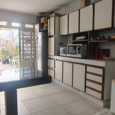 Casa com 218m², 3 quartos (sendo 1 suíte), 2 garagens, no bairro Bom Abrigo em Florianópolis