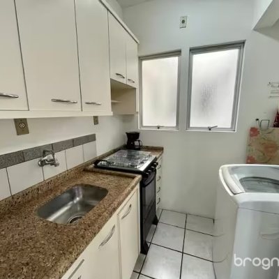 Apartamento com 51m², 1 quarto, 1 garagem, no bairro São João do Rio Vermelho em Florianópolis