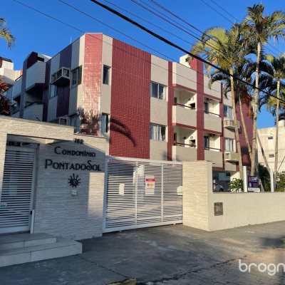 Apartamento com 51m², 1 quarto, 1 garagem, no bairro São João do Rio Vermelho em Florianópolis