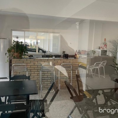 Apartamento com 51m², 1 quarto, 1 garagem, no bairro São João do Rio Vermelho em Florianópolis