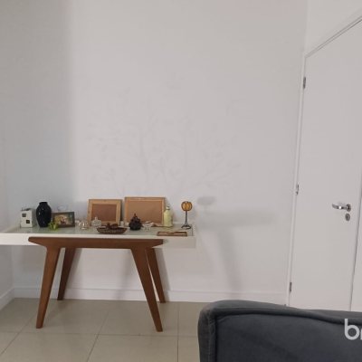 Casa com 119m², 3 quartos (sendo 1 suíte), 3 garagens, no bairro Costeira do Pirajubaé em Florianópolis