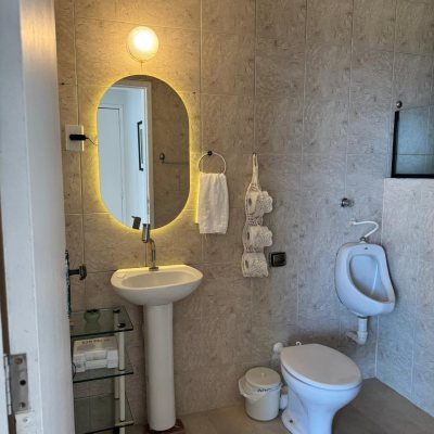 Casa com 100m², 2 quartos (sendo 1 suíte), no bairro Lagoa da Conceição em Florianópolis