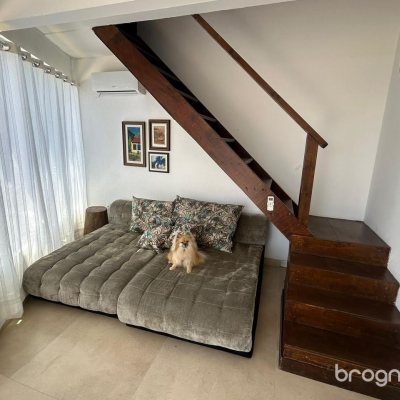 Casa com 100m², 2 quartos (sendo 1 suíte), no bairro Lagoa da Conceição em Florianópolis
