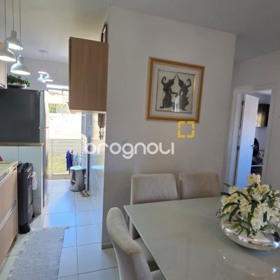 Apartamento com 62m², 2 quartos (sendo 1 suíte), 1 garagem, no bairro Coqueiros em Florianópolis