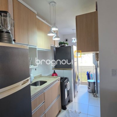 Apartamento com 62m², 2 quartos (sendo 1 suíte), 1 garagem, no bairro Coqueiros em Florianópolis
