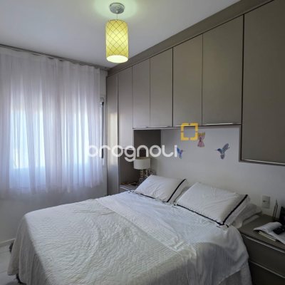 Apartamento com 62m², 2 quartos (sendo 1 suíte), 1 garagem, no bairro Coqueiros em Florianópolis