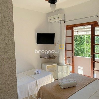 Pousada / Hotel com 1000m², 15 quartos (sendo 15 suítes), no bairro Lagoa da Conceição em Florianópolis