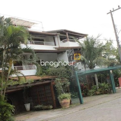 Pousada / Hotel com 1000m², 15 quartos (sendo 15 suítes), no bairro Lagoa da Conceição em Florianópolis