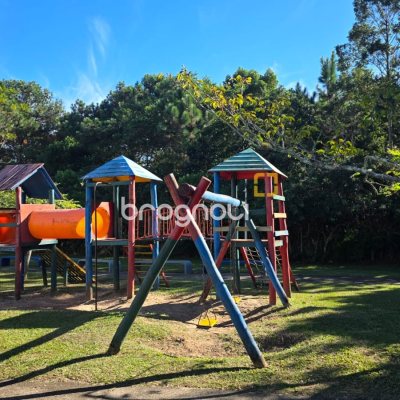 Terreno com 450m², no bairro Rio Vermelho em Florianópolis