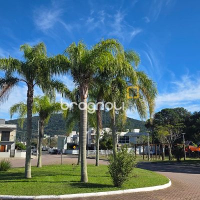 Terreno com 450m², no bairro Rio Vermelho em Florianópolis