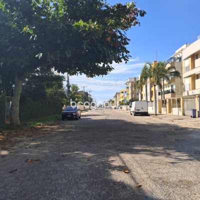 Apartamento com 43m², 2 quartos, 1 garagem, no bairro Ingleses em Florianópolis