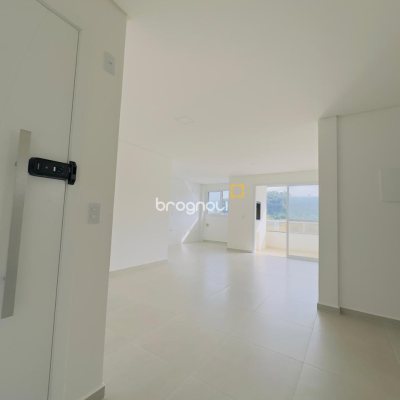 Cobertura, 3 quartos (sendo 3 suítes), 2 garagens, no bairro Ingleses em Florianópolis