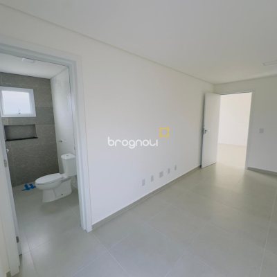 Cobertura, 3 quartos (sendo 3 suítes), 2 garagens, no bairro Ingleses em Florianópolis