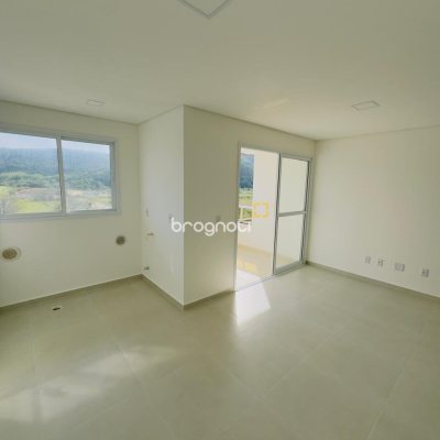 Cobertura, 3 quartos (sendo 3 suítes), 2 garagens, no bairro Ingleses em Florianópolis