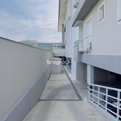 Cobertura, 3 quartos (sendo 3 suítes), 2 garagens, no bairro Ingleses em Florianópolis
