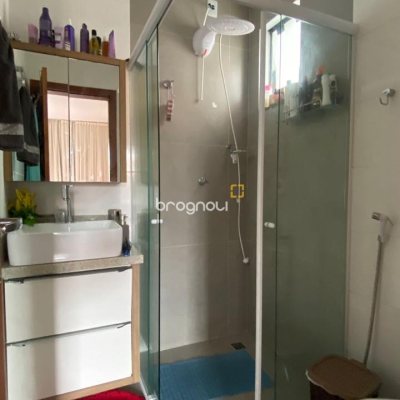 Casa com 120m², 3 quartos (sendo 1 suíte), 2 garagens, no bairro Ingleses do Rio Vermelho em Florianópolis