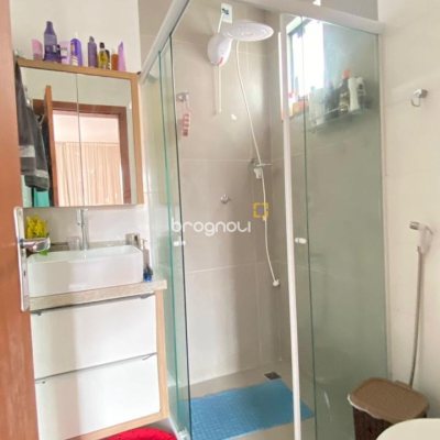 Casa com 120m², 3 quartos (sendo 1 suíte), 2 garagens, no bairro Ingleses do Rio Vermelho em Florianópolis
