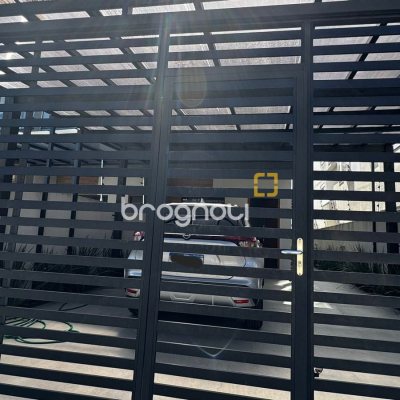Casa com 120m², 3 quartos (sendo 1 suíte), 2 garagens, no bairro Ingleses do Rio Vermelho em Florianópolis