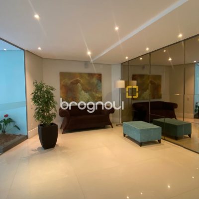 Apartamento com 94m², 3 quartos (sendo 1 suíte), no bairro Centro em Florianópolis