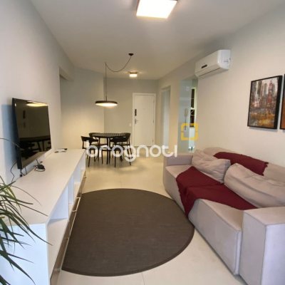 Apartamento com 94m², 3 quartos (sendo 1 suíte), no bairro Centro em Florianópolis