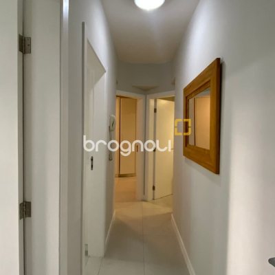 Apartamento com 94m², 3 quartos (sendo 1 suíte), no bairro Centro em Florianópolis
