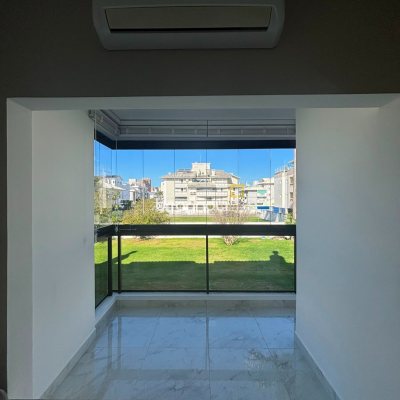 Apartamento com 75m², 2 quartos, 1 garagem, no bairro Ingleses em Florianópolis