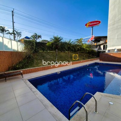 Apartamento com 88m², 2 quartos (sendo 1 suíte), 1 garagem, no bairro Praia Comprida em São José