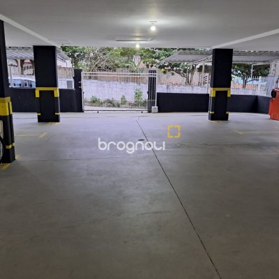 Apartamento com 56m², 2 quartos (sendo 1 suíte), 1 garagem, no bairro Santinho em Florianópolis
