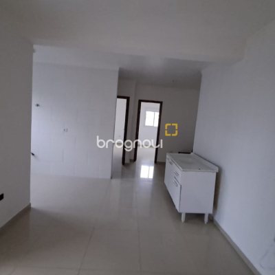 Apartamento com 56m², 2 quartos (sendo 1 suíte), 1 garagem, no bairro Santinho em Florianópolis