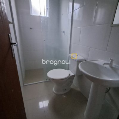 Apartamento com 56m², 2 quartos (sendo 1 suíte), 1 garagem, no bairro Santinho em Florianópolis