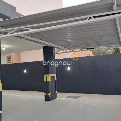 Apartamento com 56m², 2 quartos (sendo 1 suíte), 1 garagem, no bairro Santinho em Florianópolis