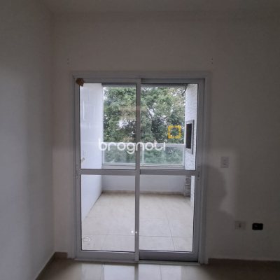Apartamento com 56m², 2 quartos (sendo 1 suíte), 1 garagem, no bairro Santinho em Florianópolis