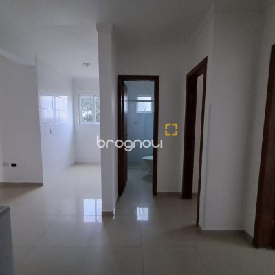 Apartamento com 56m², 2 quartos (sendo 1 suíte), 1 garagem, no bairro Santinho em Florianópolis